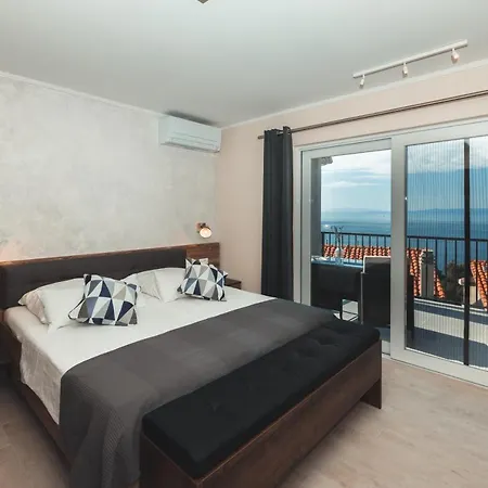 San Kallini Apartman Brela