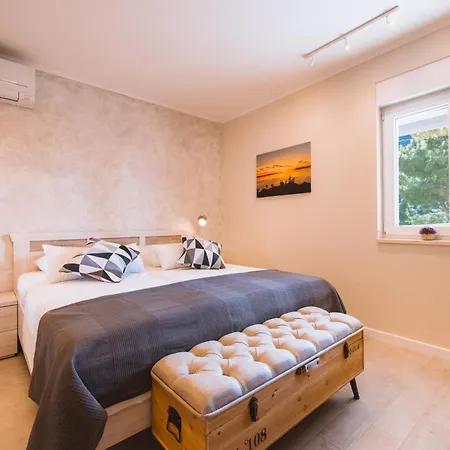 Apartman San Kallini