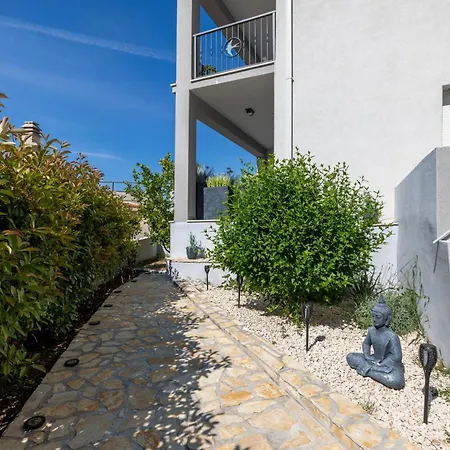 San Kallini Apartman